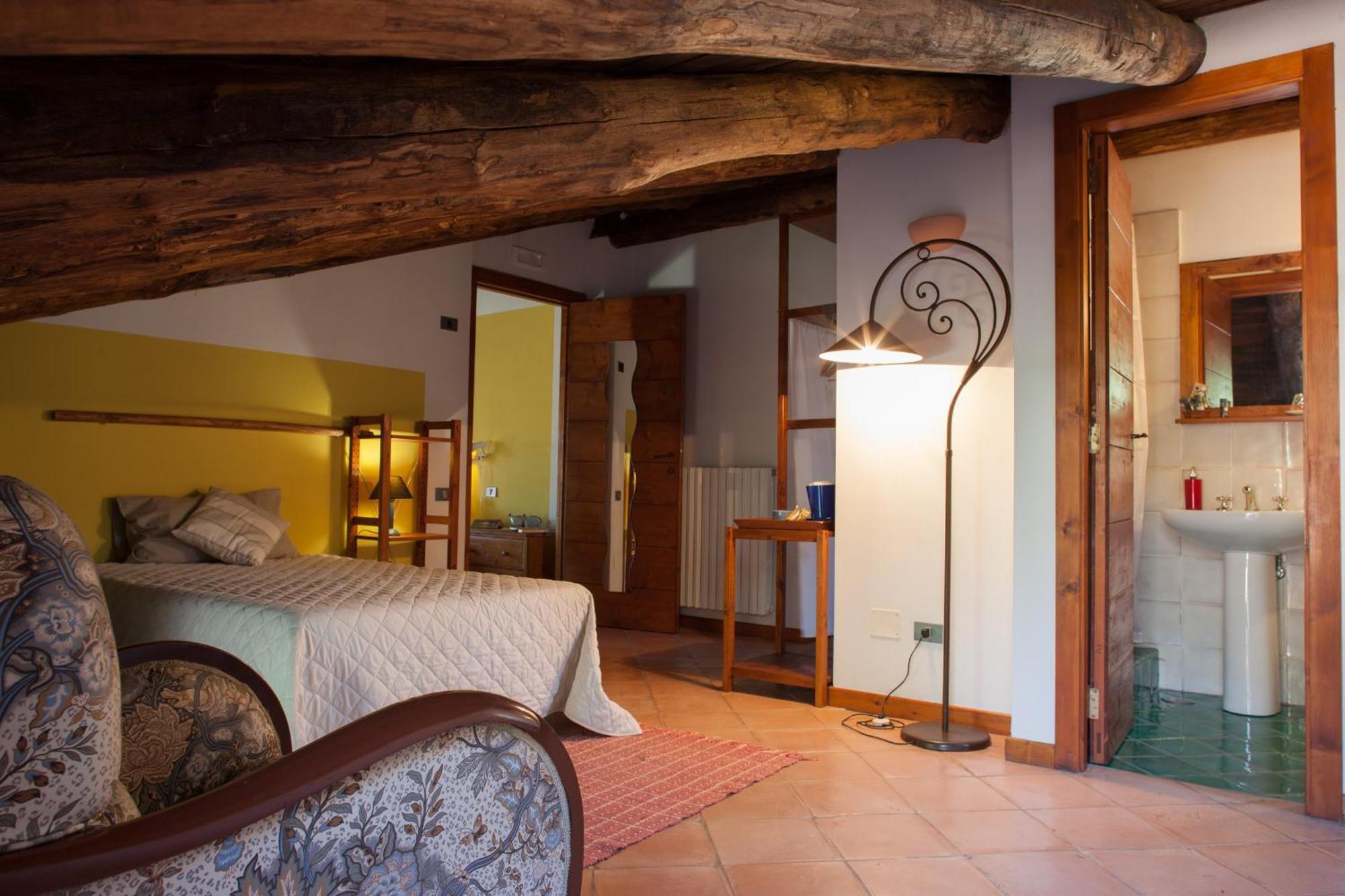 Agriturismo La Vecchia Quercia San Cipriano Picentino Εξωτερικό φωτογραφία